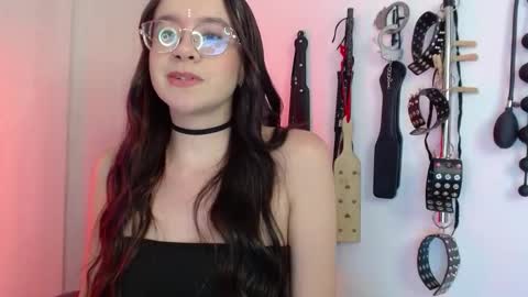 Alisson Beckett online show from 03.05.26