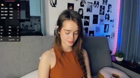 Alivia online show from 11.06.25