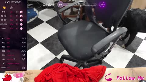 Snapshot of alix_beltran chatting on 12.20.24 Alix online show from 12.20.24