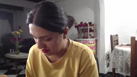 Snapshot of alix_beltran chatting on 02.13.25 Alix online show from 02.13.25