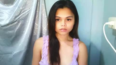 Snapshot of aliyah_molly chatting on 06.22.26 aliyah online show from 06.22.26