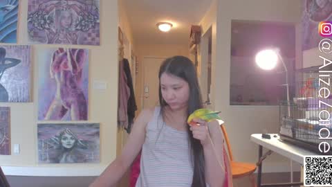 Alize Zaide online show from 02.08.25