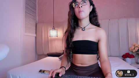 alizza_ online show from 02.11.26