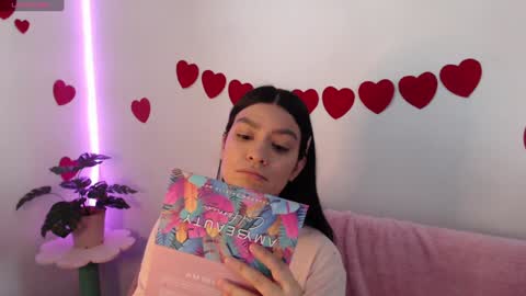 Snapshot of all_smiles_here chatting on 01.31.25 Lola online show from 01.31.25