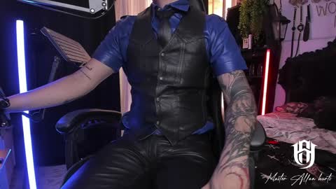 Snapshot of allanhurtss chatting on 01.30.25 online show from 01.30.25