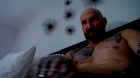 allaroundamazing13 online show from 12.22.25