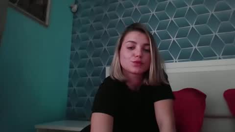 Snapshot of alle_babyx chatting on 03.21.26 Alesia online show from 03.21.26