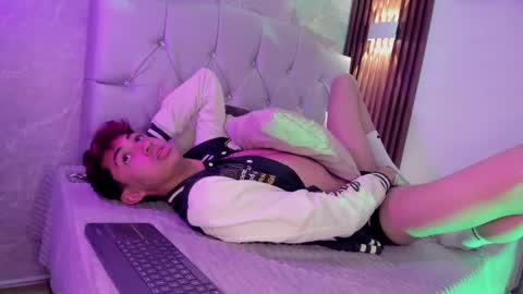 Snapshot of allen_starck chatting on 02.07.25 Allen online show from 02.07.25