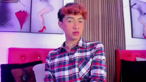 Snapshot of allen_starck chatting on 10.31.25 Allen online show from 10.31.25