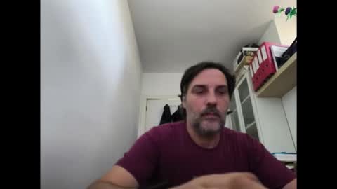 Snapshot of allenvic chatting on 10.30.25 allenvic online show from 10.30.25