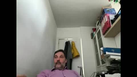 Snapshot of allenvic chatting on 04.22.26 allenvic online show from 04.22.26