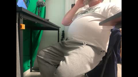 Allergictolove online show from 03.10.25