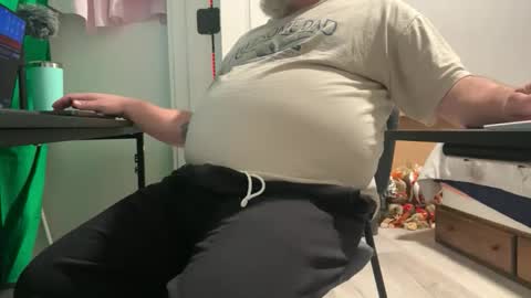 Allergictolove online show from 11.27.25