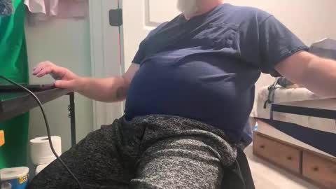 Allergictolove online show from 02.09.26