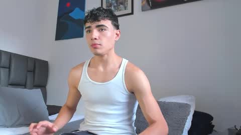 Snapshot of allexserrano chatting on 09.14.25 Allex online show from 09.14.25