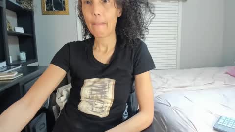 wishlist on bio online show from 03.05.25