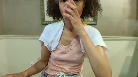 Snapshot of allgood4u chatting on 03.09.26 wishlist on bio online show from 03.09.26