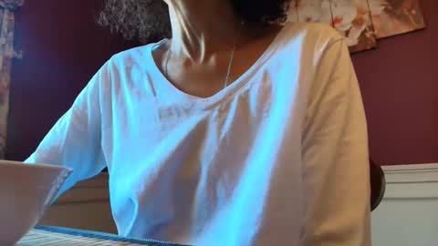 Snapshot of allgood4u chatting on 04.07.26 wishlist on bio online show from 04.07.26