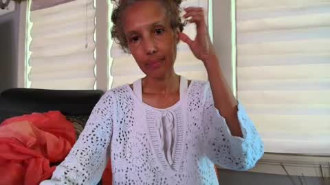 Snapshot of allgood4u chatting on 06.14.26 wishlist on bio online show from 06.14.26