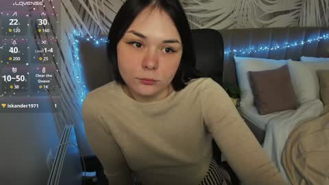 Snapshot of alli_zi chatting on 12.04.24 Blair online show from 12.04.24