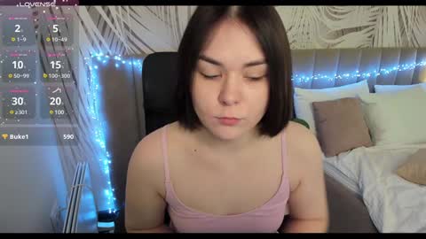 Snapshot of alli_zi chatting on 12.26.24 Blair online show from 12.26.24