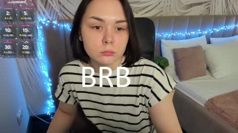 Snapshot of alli_zi chatting on 01.19.25 Blair online show from 01.19.25