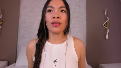 Snapshot of allie_bruce chatting on 02.05.26 A L L I E online show from 02.05.26