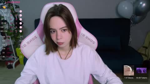 Snapshot of allie_hazie chatting on 01.29.25 alice online show from 01.29.25