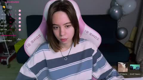 Snapshot of allie_hazie chatting on 02.16.25 alice online show from 02.16.25