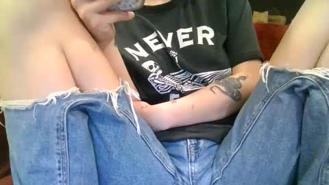 Snapshot of alliebearx chatting on 03.02.25 alliebearx online show from 03.02.25