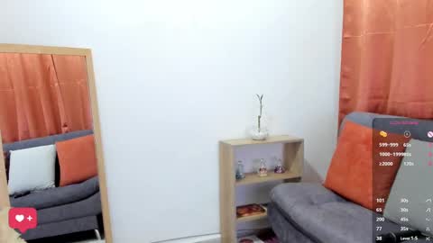    online show from 03.10.25