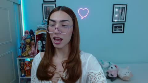   online show from 02.05.25