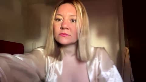 allisonlove2 online show from 05.19.26