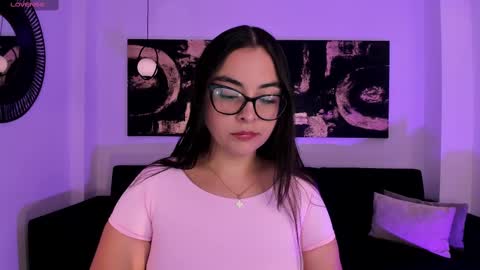 Snapshot of allisonrogersx chatting on 09.28.25 Allison Rogers online show from 09.28.25