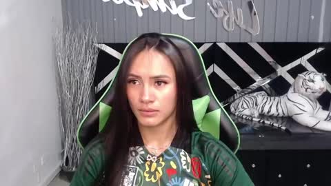 Snapshot of allisson_a chatting on 02.06.25 Allisson online show from 02.06.25