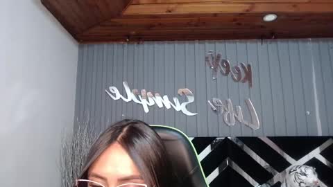 Snapshot of allisson_a chatting on 03.04.25 Allisson online show from 03.04.25