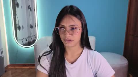 Snapshot of allisson_a chatting on 09.25.25 Allisson online show from 09.25.25