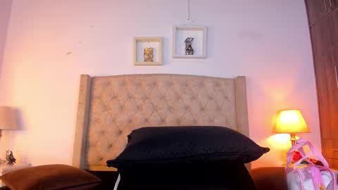 Snapshot of allisson_m chatting on 02.19.26 allisson online show from 02.19.26