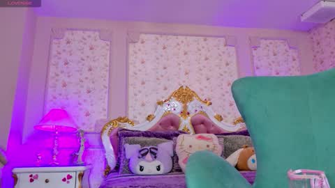 Snapshot of allissonjames chatting on 11.26.25 Allisson online show from 11.26.25