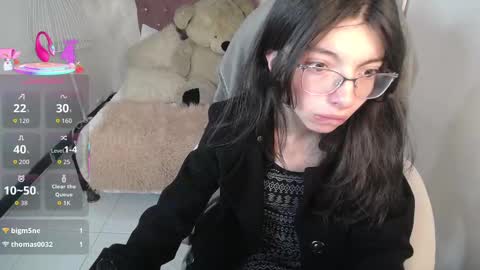 Snapshot of alllyson_ chatting on 10.08.25 alison online show from 10.08.25