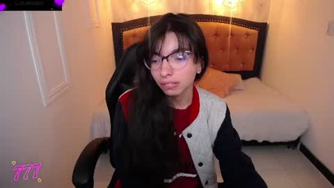 Snapshot of alllyson_ chatting on 07.04.26 alison online show from 07.04.26