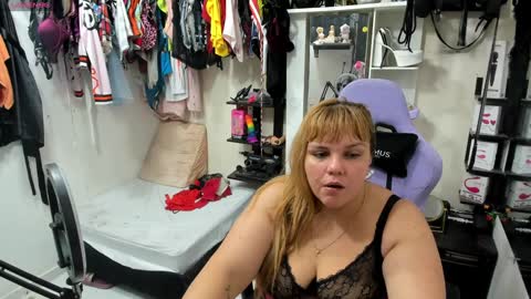 Snapshot of allsson_miller chatting on 01.17.25 allsson_miller online show from 01.17.25