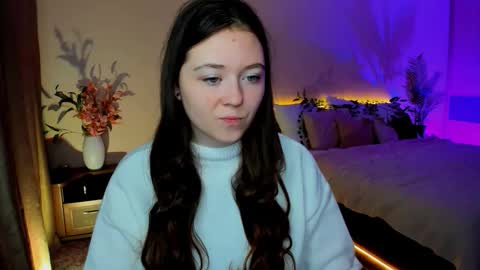 Snapshot of alluringeyess chatting on 09.27.25 alluringeyess online show from 09.27.25