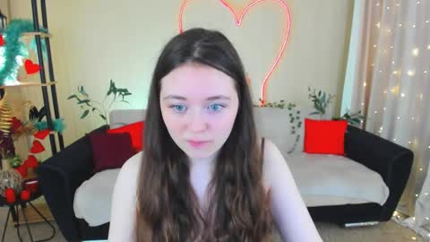 Snapshot of alluringeyess chatting on 05.16.26 alluringeyess online show from 05.16.26