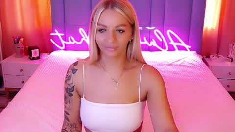 AlwaysHot online show from 12.26.24