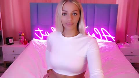 AlwaysHot online show from 01.08.25