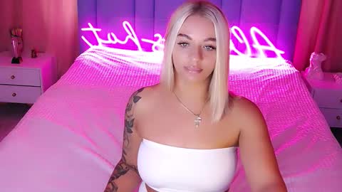 AlwaysHot online show from 09.22.25