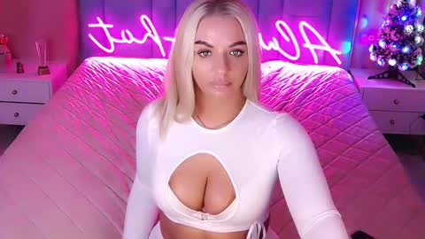 AlwaysHot online show from 01.10.26