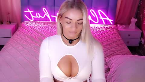 AlwaysHot online show from 04.07.26