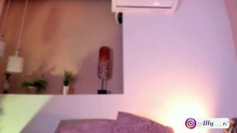 Snapshot of ally_addams chatting on 12.03.25 Ally online show from 12.03.25